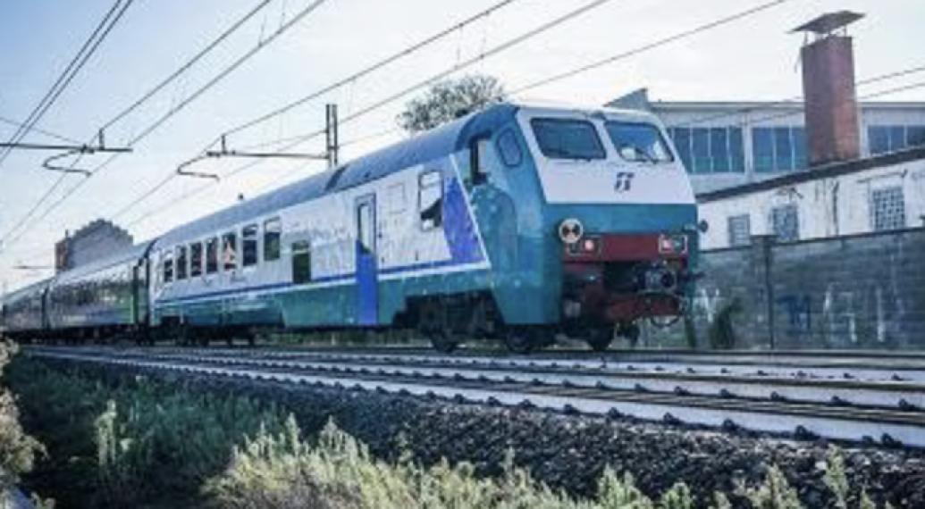 UN MINUTO DI SILENZIO PER GLI OPERAI TRAVOLTI DAL TRENO