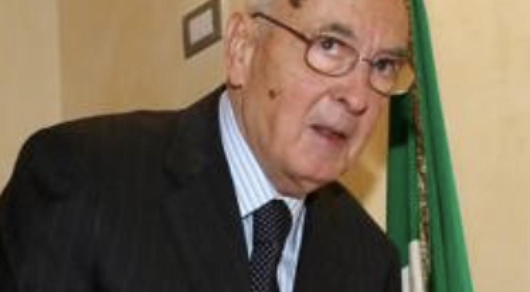 UN MINUTO DI SILENZIO PER NAPOLITANO 